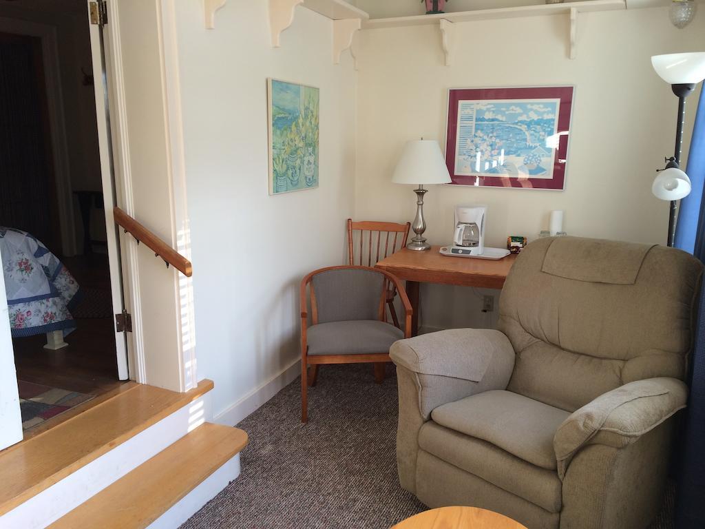 Beach Cottage Inn リンカーンヴィル エクステリア 写真