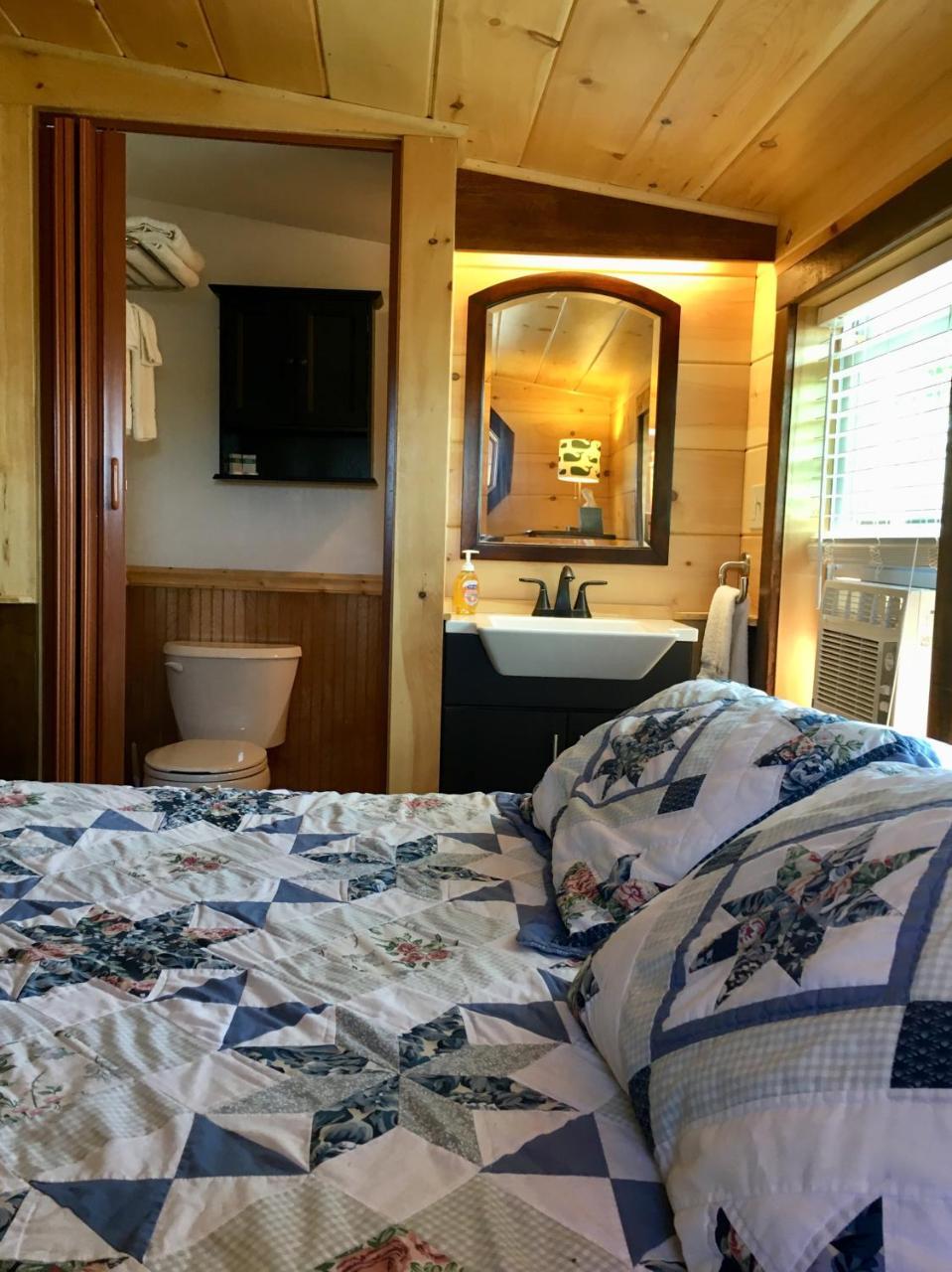 Beach Cottage Inn リンカーンヴィル エクステリア 写真